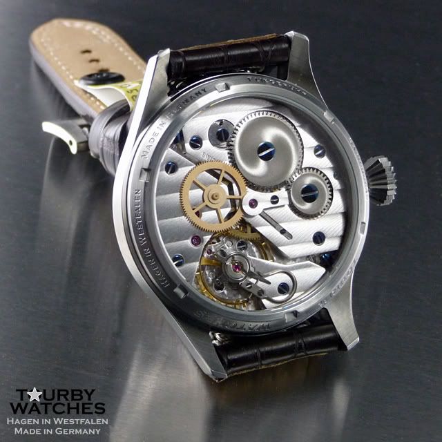 announcement-tourby-big-pilot-unitas-6497-1-center-second